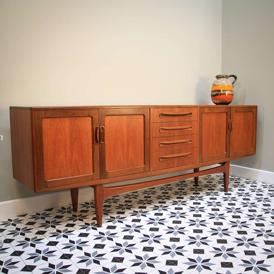 Mid Century Retro