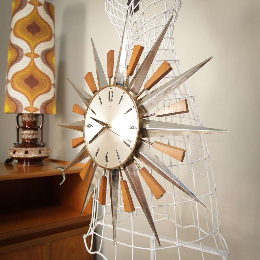 Clocks and Time Pieces