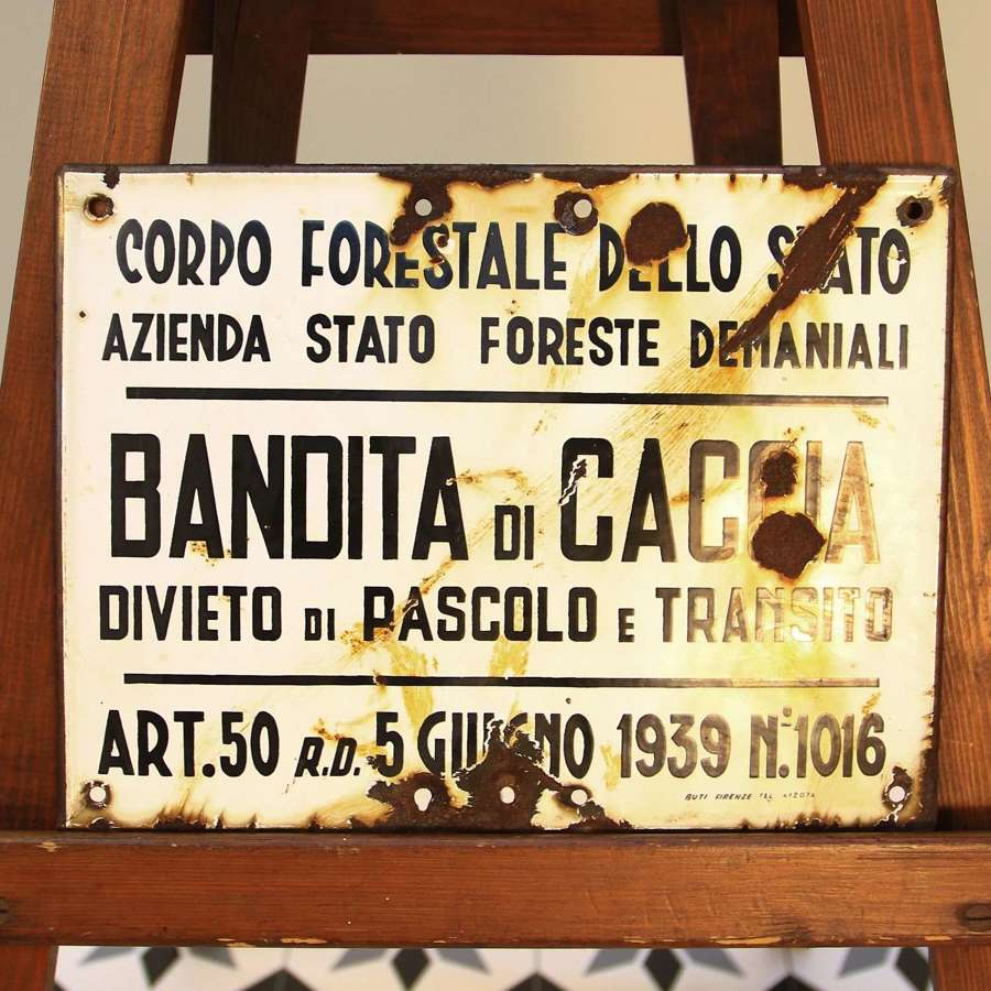 Enamel Sign Spanish in Origin - Hunting Ban