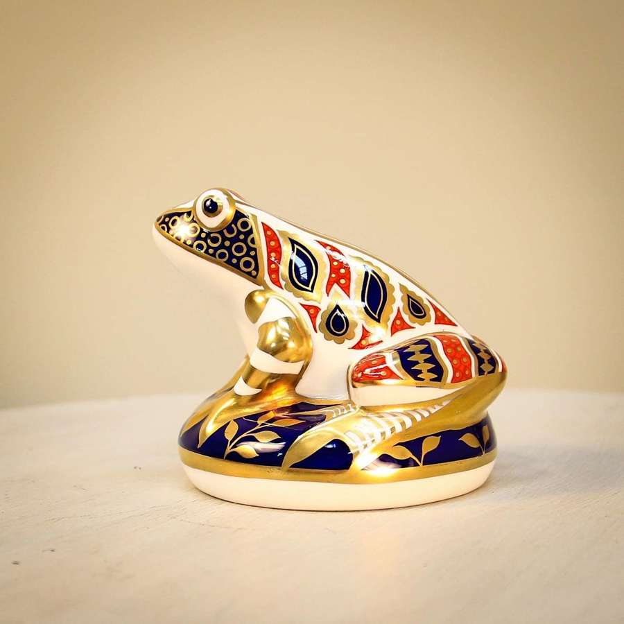 Crown Derby Imari Ware Frog
