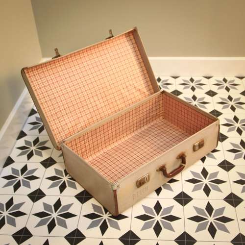 Suit Case
