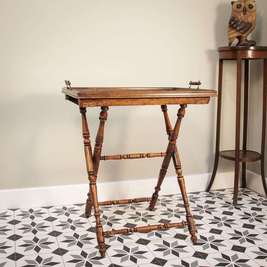 Butlers Tray Victorian in Oak