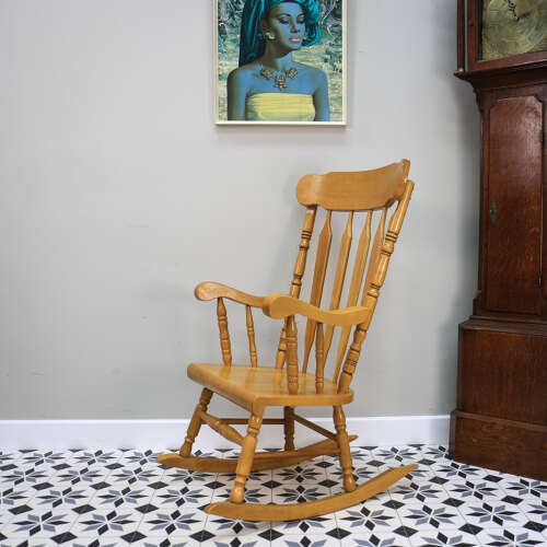 Rocking Chair Solid Wood with Exaggerated Slat Back and Turned Spindles