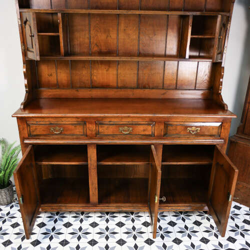 Oak Welsh Dresser by Batheaston Furniture with Plate Rack and Keys