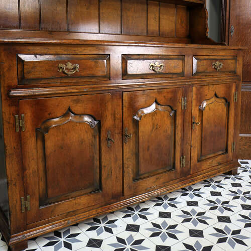 Oak Welsh Dresser by Batheaston Furniture with Plate Rack and Keys