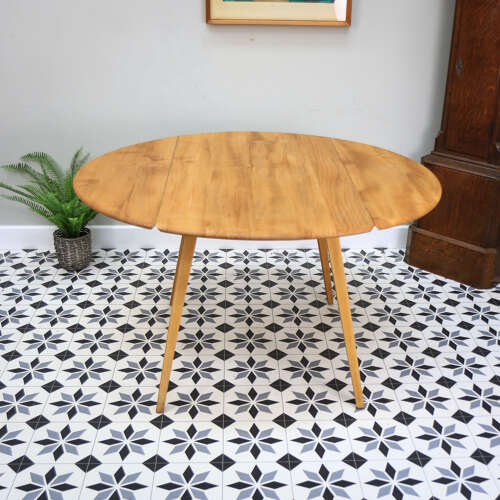 Four Ercol Windsor 370 Dining Chairs with n Elm Ercol Drop Leaf Dining Table