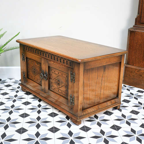 TV Media Unit in Oak Mellow Craft