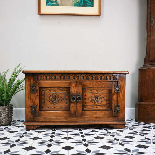 TV Media Unit in Oak Mellow Craft