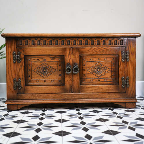 TV Media Unit in Oak Mellow Craft